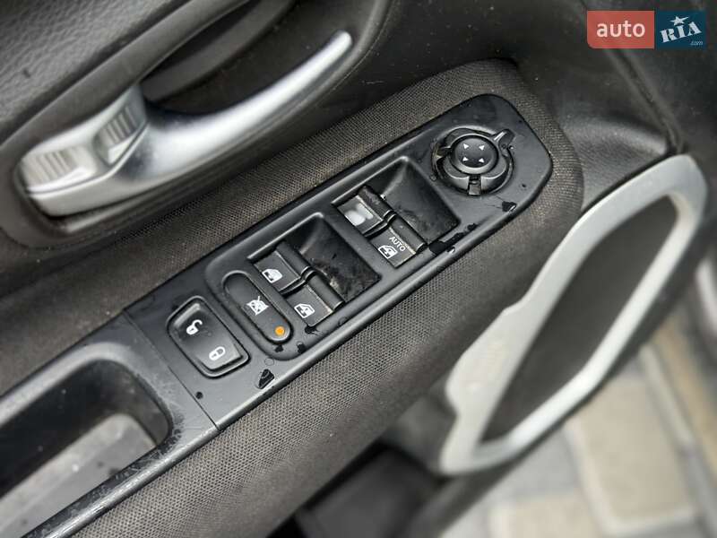 Внедорожник / Кроссовер Jeep Renegade 2020 в Львове