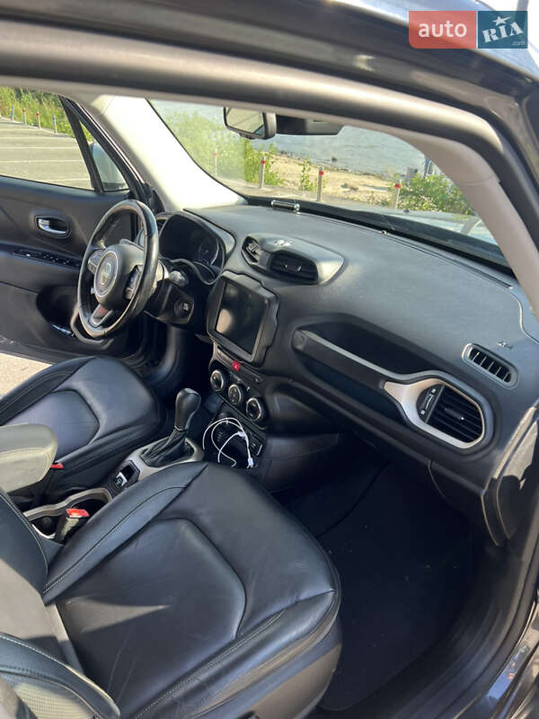 Внедорожник / Кроссовер Jeep Renegade 2017 в Киеве