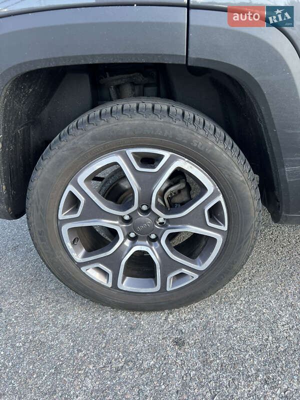 Внедорожник / Кроссовер Jeep Renegade 2017 в Киеве