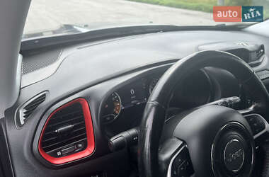 Позашляховик / Кросовер Jeep Renegade 2017 в 