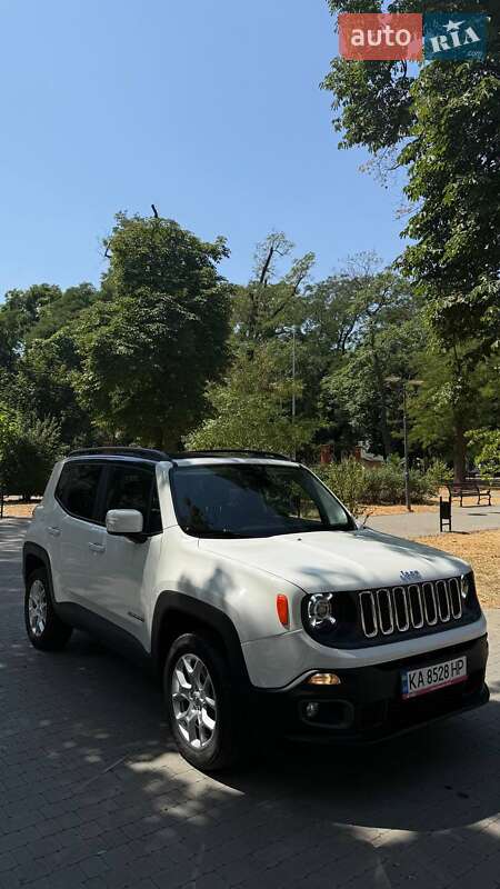 Внедорожник / Кроссовер Jeep Renegade 2016 в 