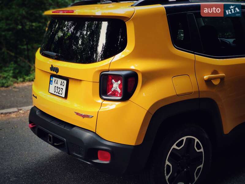 Позашляховик / Кросовер Jeep Renegade 2016 в Києві фото 7 Позашляховик / Кросовер Jeep Renegade 2016 в Києві