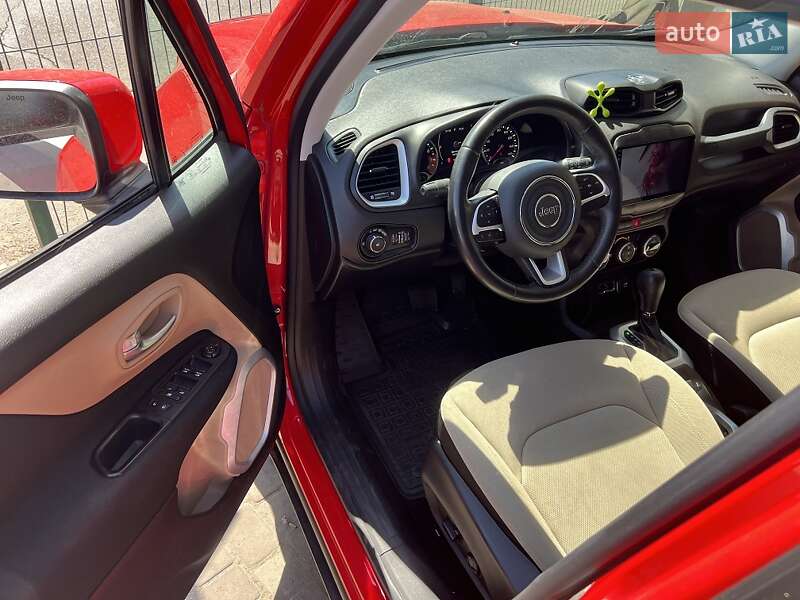 Внедорожник / Кроссовер Jeep Renegade 2015 в Одессе