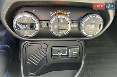 Позашляховик / Кросовер Jeep Renegade 2015 в Одесі
