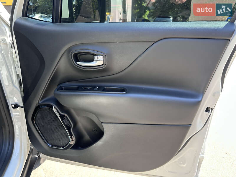 Позашляховик / Кросовер Jeep Renegade 2018 в Києві