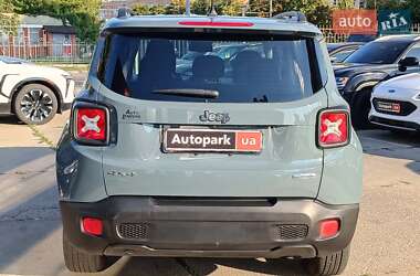 Внедорожник / Кроссовер Jeep Renegade 2017 в 