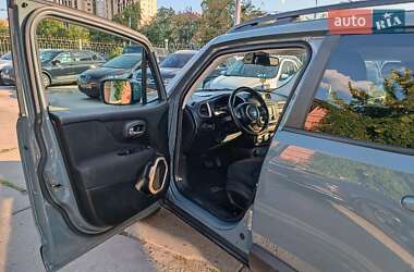 Внедорожник / Кроссовер Jeep Renegade 2017 в 