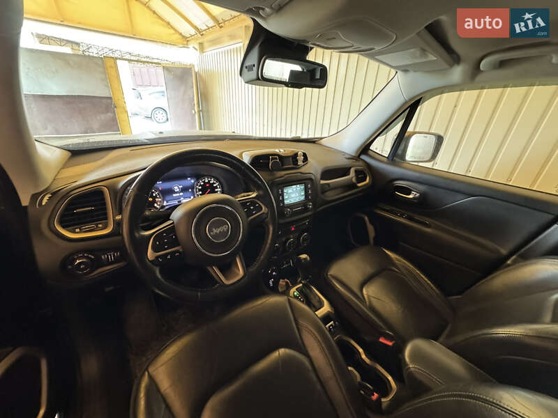 Позашляховик / Кросовер Jeep Renegade 2016 в Харкові