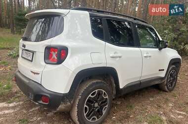 Внедорожник / Кроссовер Jeep Renegade 2016 в 