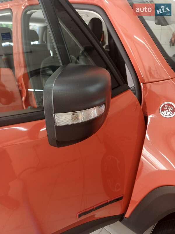 Внедорожник / Кроссовер Jeep Renegade 2017 в Ирпене