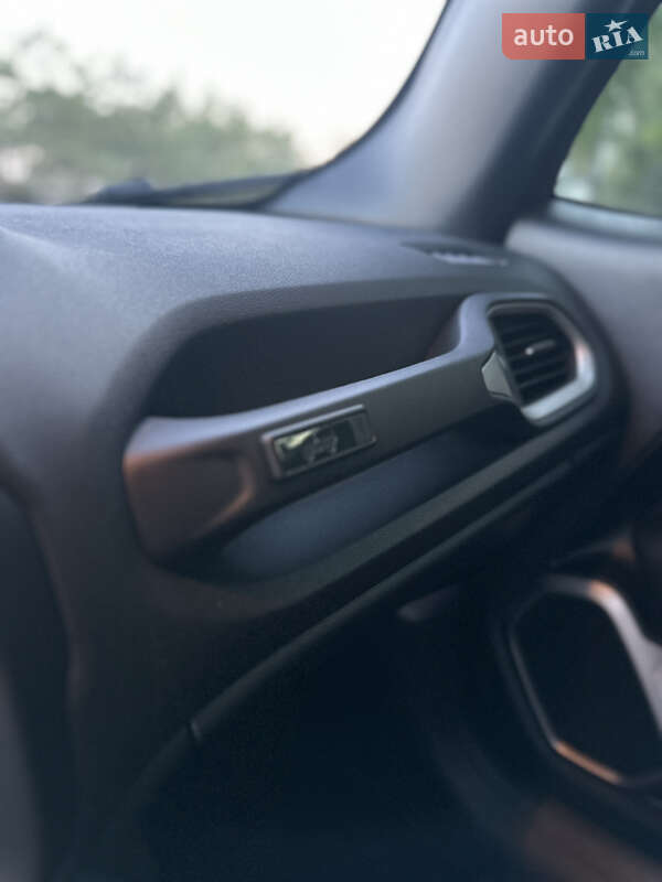 Внедорожник / Кроссовер Jeep Renegade 2021 в Львове