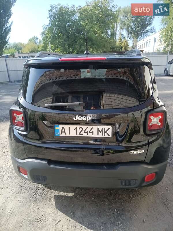 Внедорожник / Кроссовер Jeep Renegade 2015 в Киеве