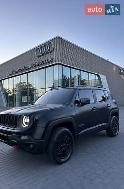 Внедорожник / Кроссовер Jeep Renegade 2018 в 
