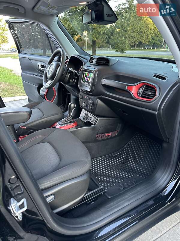 Внедорожник / Кроссовер Jeep Renegade 2018 в Киеве