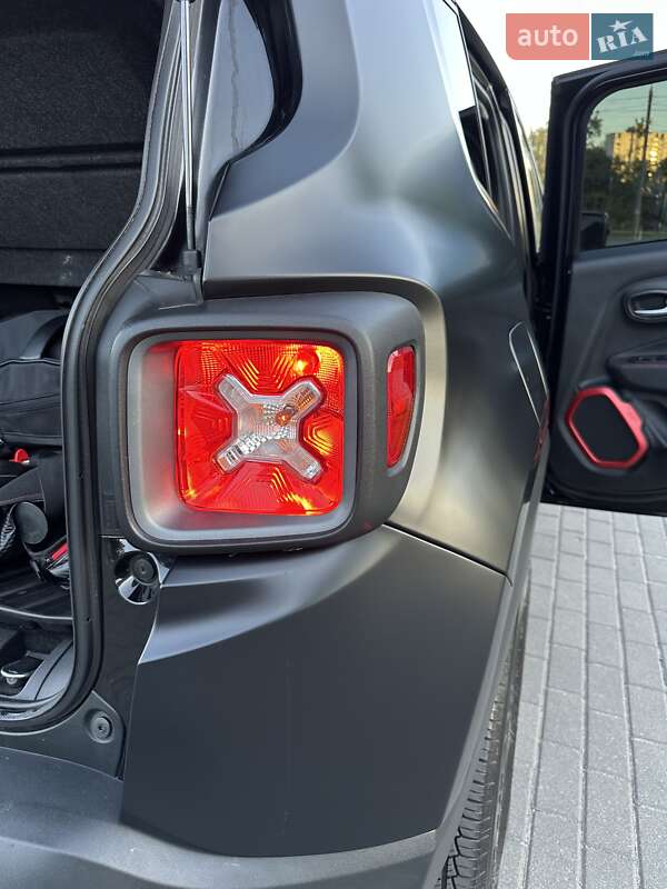 Внедорожник / Кроссовер Jeep Renegade 2018 в Киеве