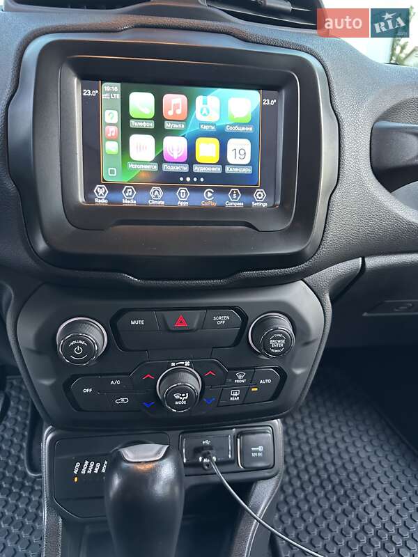 Внедорожник / Кроссовер Jeep Renegade 2018 в Киеве