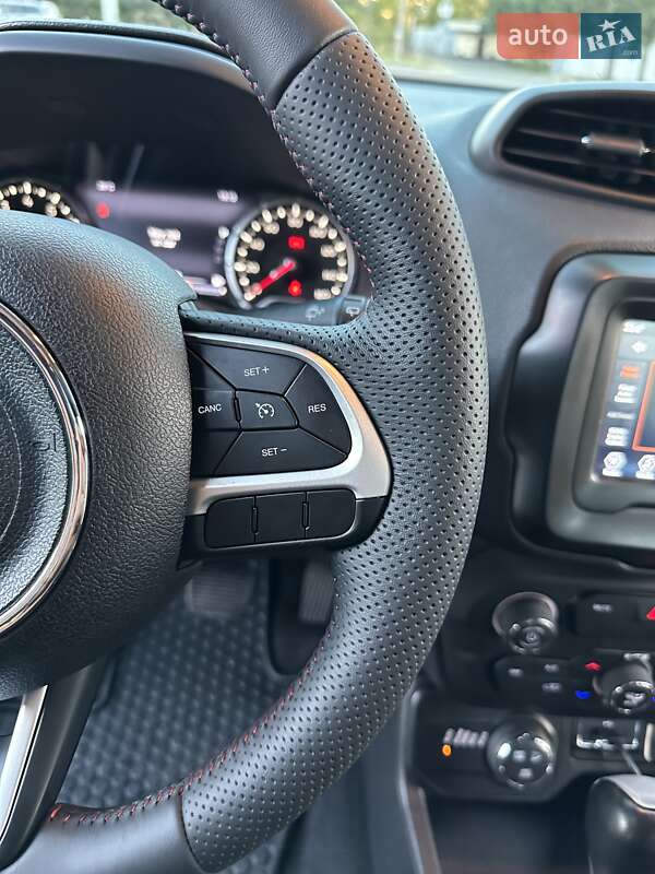 Внедорожник / Кроссовер Jeep Renegade 2018 в Киеве