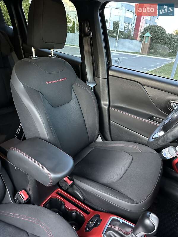 Внедорожник / Кроссовер Jeep Renegade 2018 в Киеве