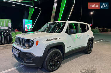 Внедорожник / Кроссовер Jeep Renegade 2016 в Хмельницком