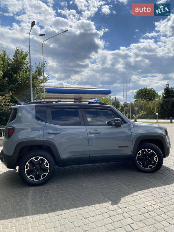 Внедорожник / Кроссовер Jeep Renegade 2016 в Ивано-Франковске