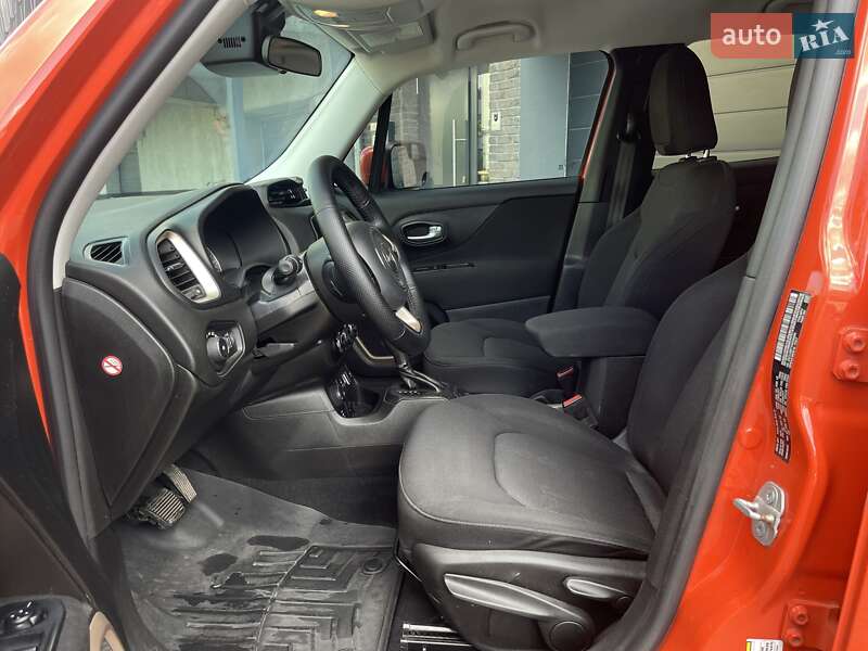 Внедорожник / Кроссовер Jeep Renegade 2016 в Львове