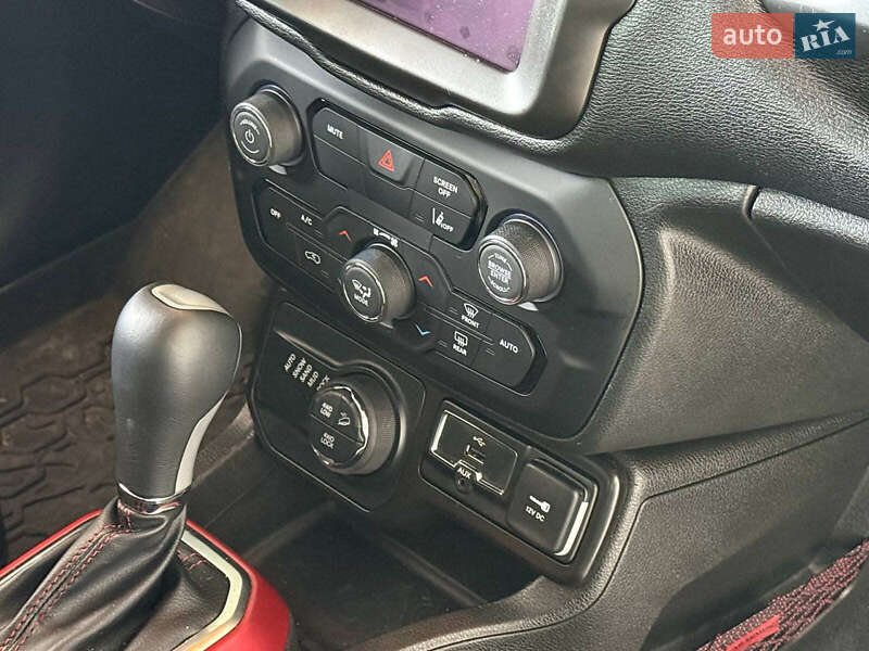 Позашляховик / Кросовер Jeep Renegade 2021 в Одесі