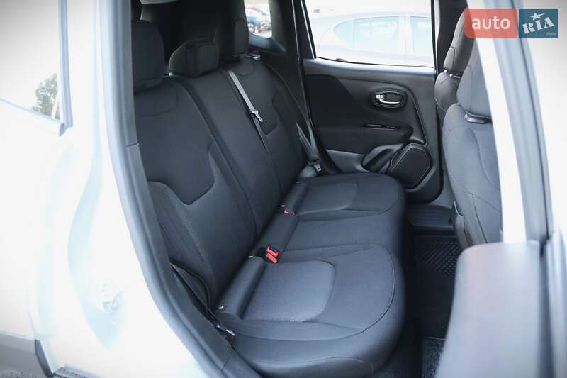 Внедорожник / Кроссовер Jeep Renegade 2020 в Киеве