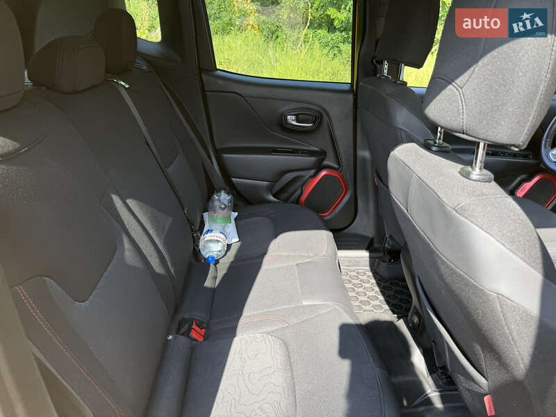 Внедорожник / Кроссовер Jeep Renegade 2015 в Кременчуге фото 11 Внедорожник / Кроссовер Jeep Renegade 2015 в Кременчуге