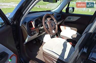 Внедорожник / Кроссовер Jeep Renegade 2017 в 