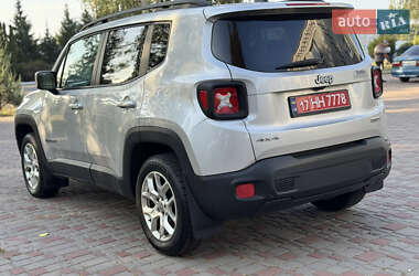 Внедорожник / Кроссовер Jeep Renegade 2016 в 