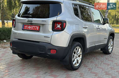 Внедорожник / Кроссовер Jeep Renegade 2016 в 
