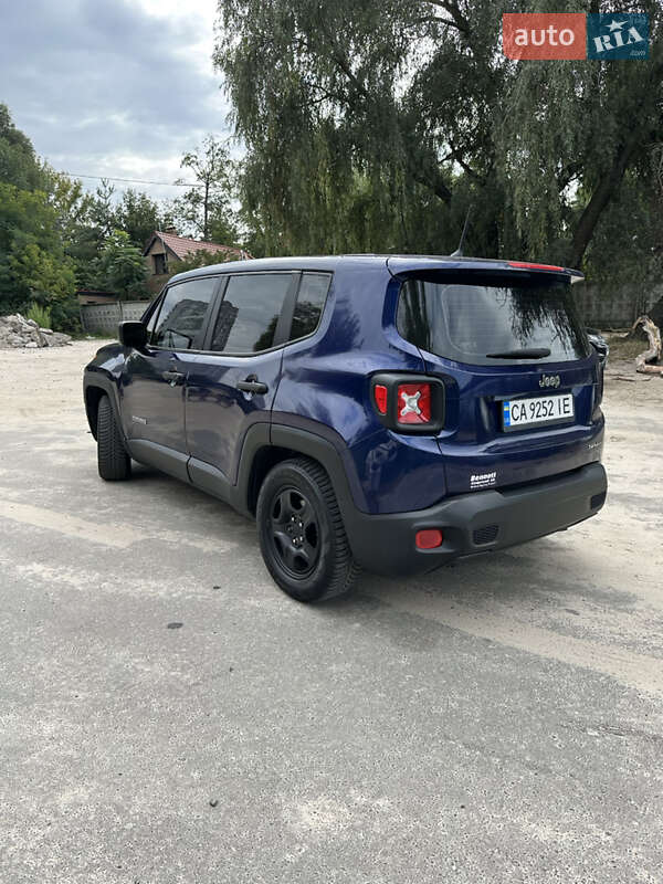 Позашляховик / Кросовер Jeep Renegade 2016 в Києві