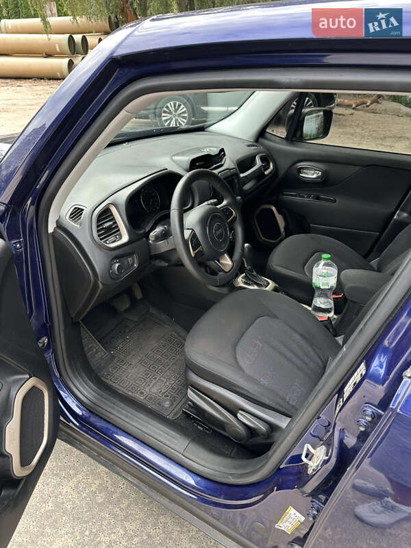 Позашляховик / Кросовер Jeep Renegade 2016 в Києві