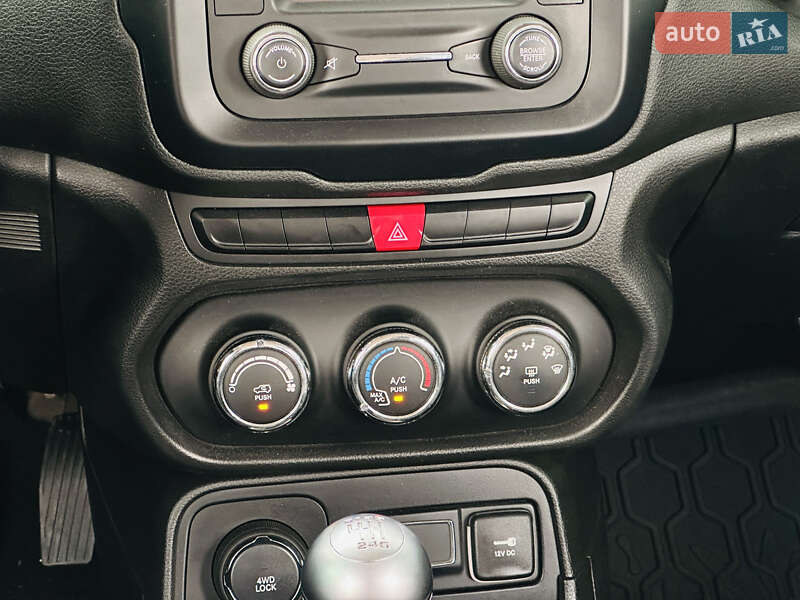 Позашляховик / Кросовер Jeep Renegade 2015 в Харкові фото 29 Позашляховик / Кросовер Jeep Renegade 2015 в Харкові