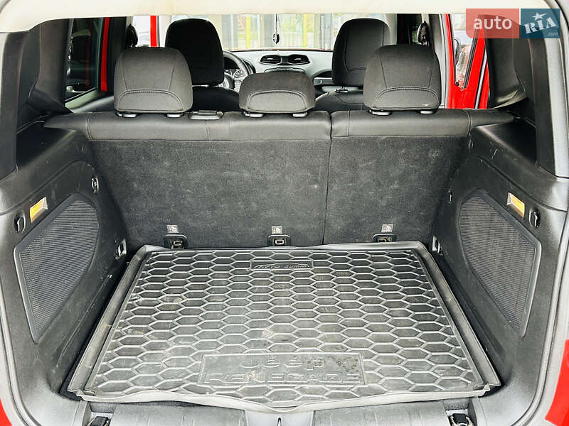 Позашляховик / Кросовер Jeep Renegade 2015 в Харкові фото 43 Позашляховик / Кросовер Jeep Renegade 2015 в Харкові