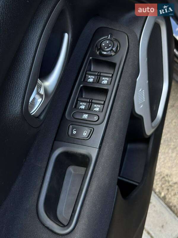 Позашляховик / Кросовер Jeep Renegade 2018 в Рівному