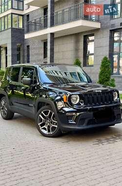 Внедорожник / Кроссовер Jeep Renegade 2020 в 