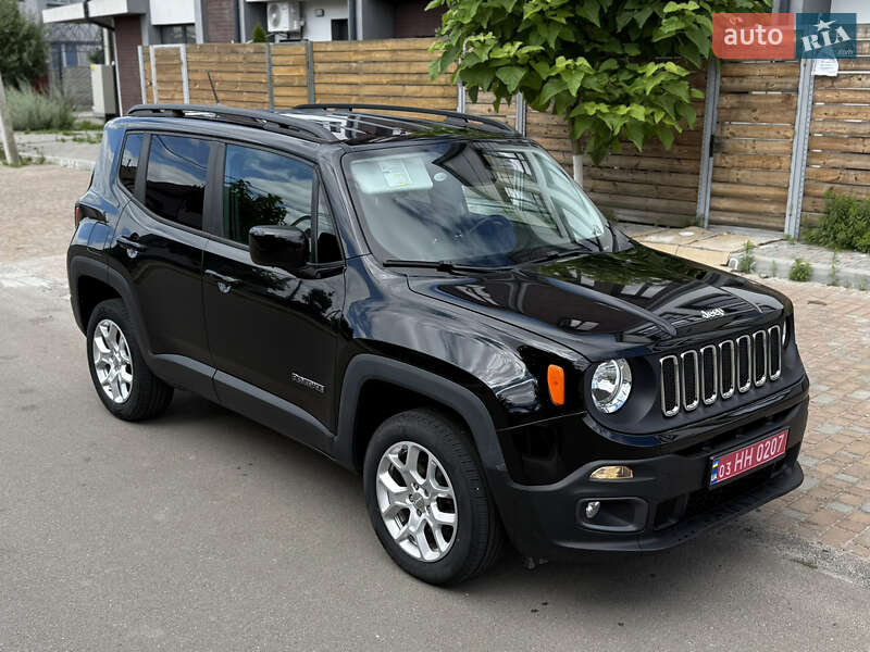 Внедорожник / Кроссовер Jeep Renegade 2016 в 