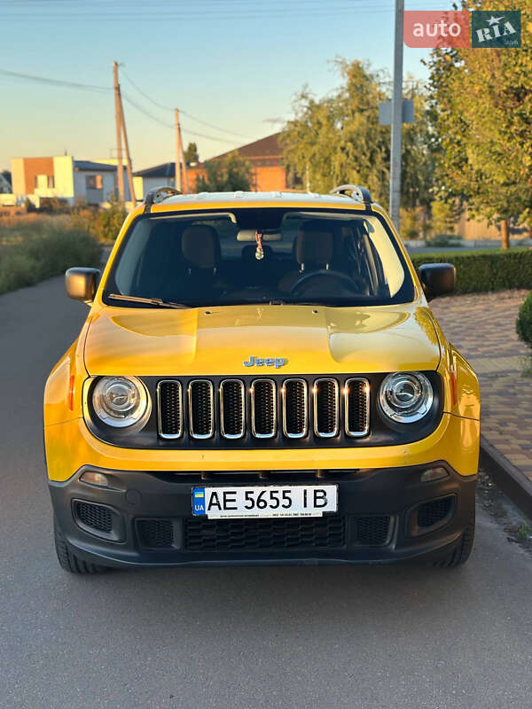 Внедорожник / Кроссовер Jeep Renegade 2016 в Киеве фото 2 Внедорожник / Кроссовер Jeep Renegade 2016 в Киеве
