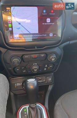 Внедорожник / Кроссовер Jeep Renegade 2019 в 