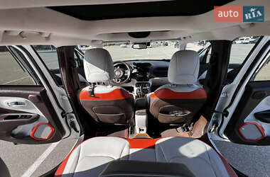 Внедорожник / Кроссовер Jeep Renegade 2016 в 