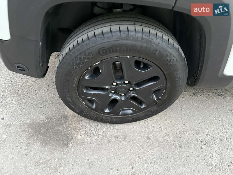 Позашляховик / Кросовер Jeep Renegade 2018 в Луцьку фото 4 Позашляховик / Кросовер Jeep Renegade 2018 в Луцьку