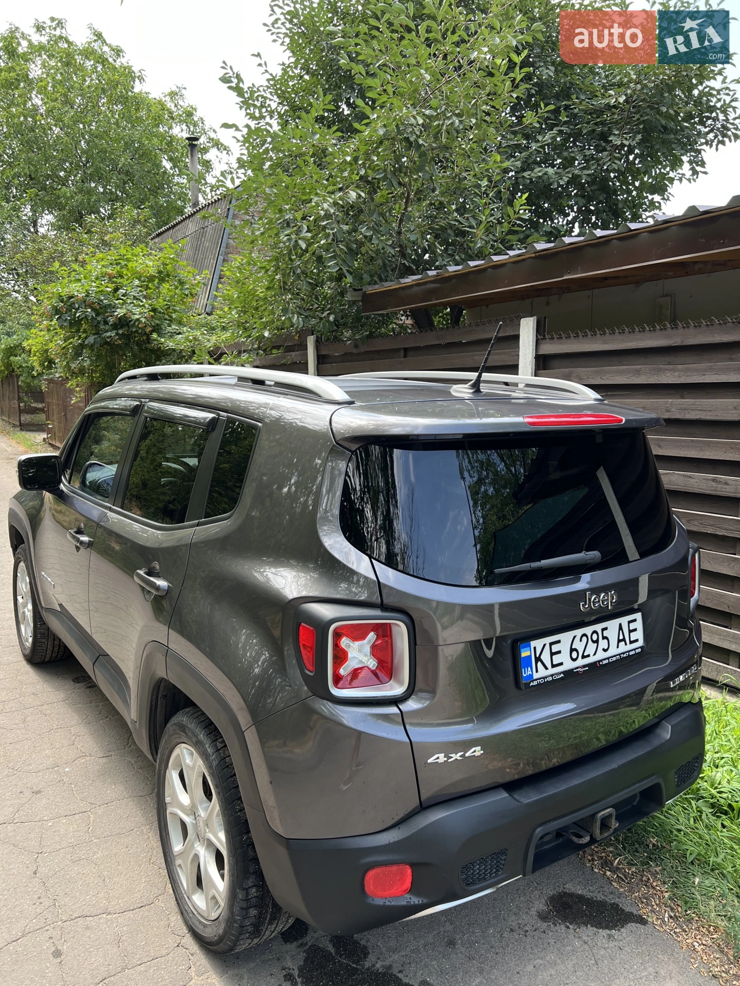 2016 Jeep Renegade - мініатюра 3