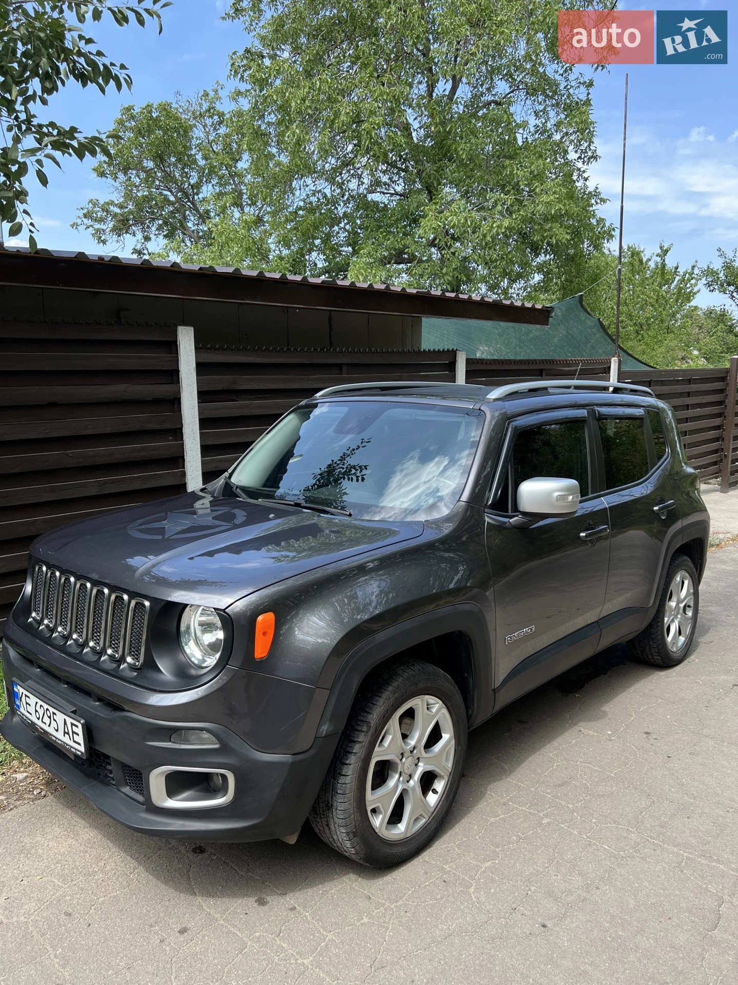 2016 Jeep Renegade - мініатюра 2