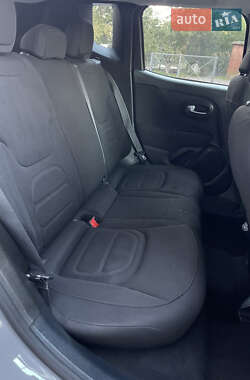 Внедорожник / Кроссовер Jeep Renegade 2019 в 