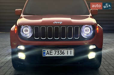 Внедорожник / Кроссовер Jeep Renegade 2015 в Вольногорске