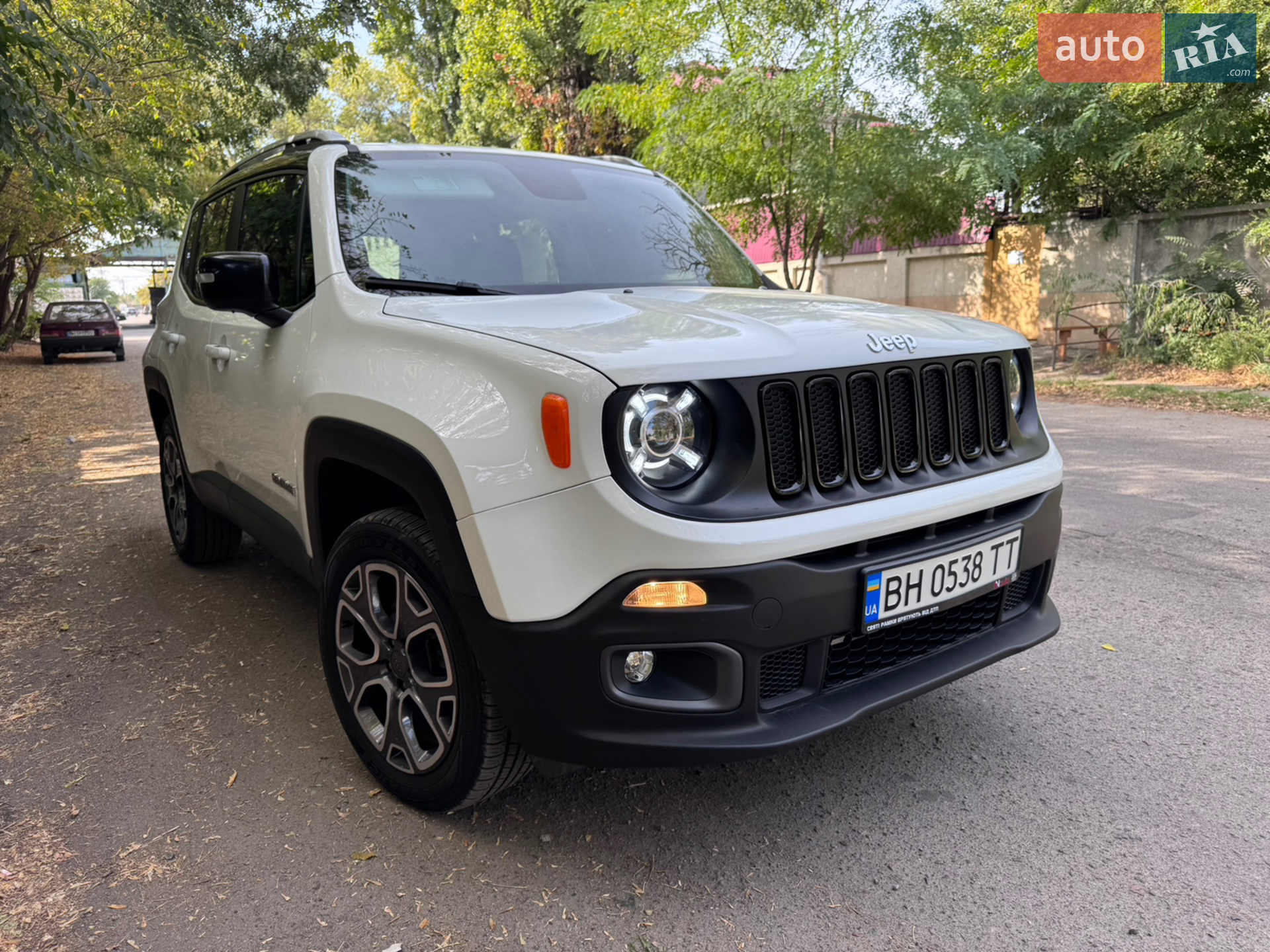 2017 Jeep Renegade - мініатюра 2