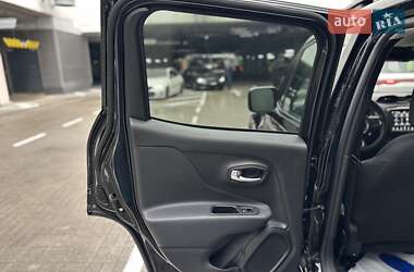 Внедорожник / Кроссовер Jeep Renegade 2022 в 