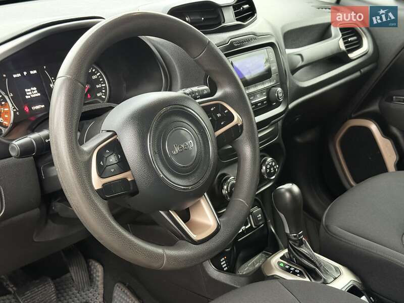 Внедорожник / Кроссовер Jeep Renegade 2016 в Харькове