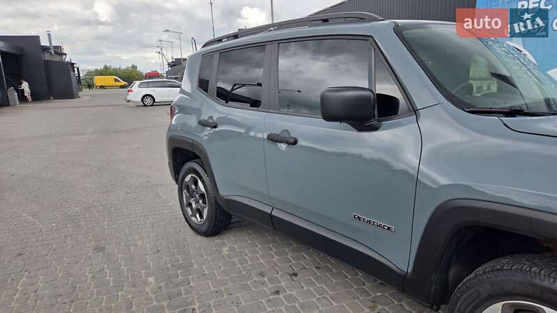 Внедорожник / Кроссовер Jeep Renegade 2017 в Львове